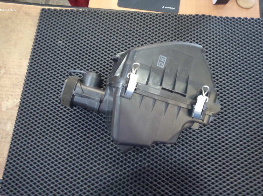 Корпус воздушного фильтра  3.5; 2GRFE 0141400820 TOYOTA