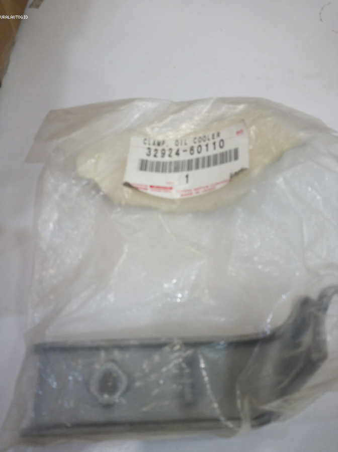 Кронштейн 3292460110 TOYOTA